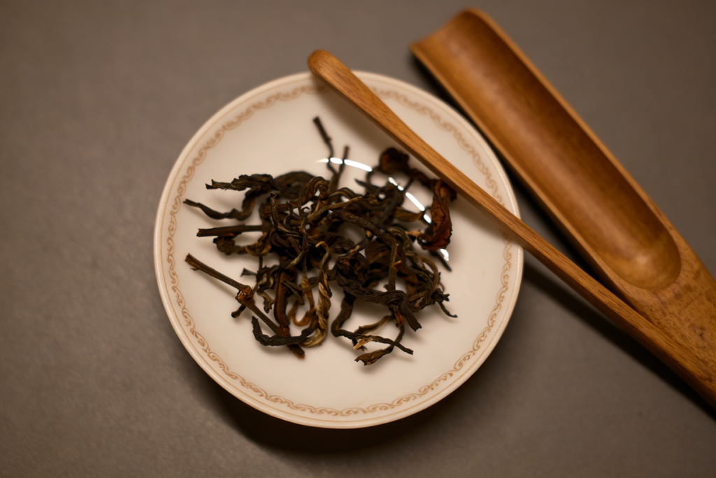 Lincang Wildness Ancient Tree Black Tea | Deep Amber Yunnan Tea | PureBrew Tea
